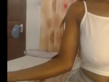 Freechat sera_booty on Chaturbate