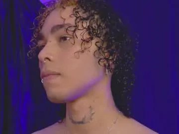 Freechat seven7xis on Chaturbate