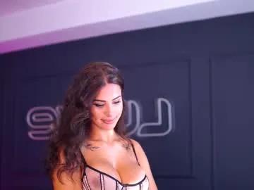 Freechat siennaruh on Chaturbate