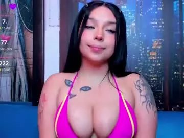 Freechat small__naughty on Chaturbate