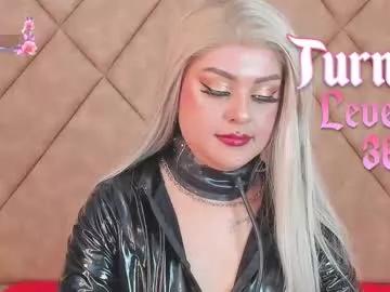 Freechat soffiqueen on Chaturbate