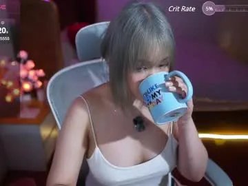 Freechat sophialaxx on Chaturbate