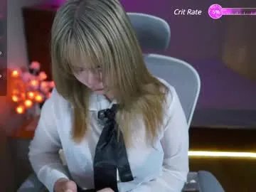 Freechat sophialaxx on Chaturbate