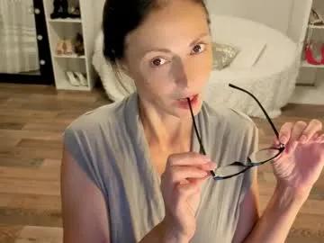 Freechat sophie_caring on Chaturbate