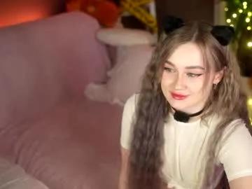 Freechat sunnyfia on Chaturbate