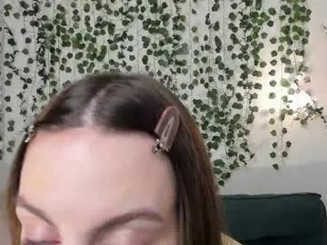 Away sweet_and_flirt on Chaturbate