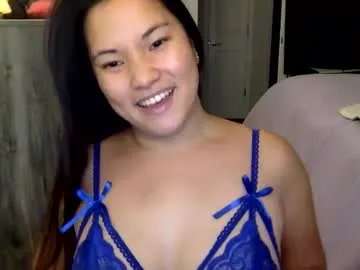 Freechat sweetlittleangela on Chaturbate