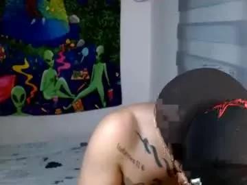 Freechat tattooguy1209 on Chaturbate