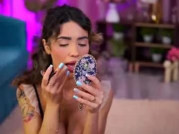 Freechat theayanna on Chaturbate