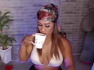 Freechat tinna__hottie on Chaturbate