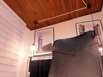 Freechat tylla_ on Chaturbate