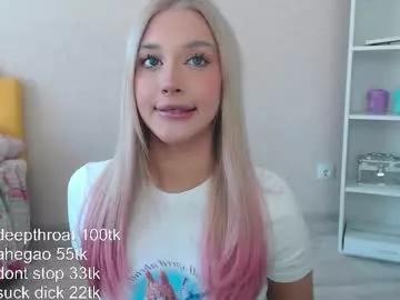 Freechat vickyfuckingdoll on Chaturbate
