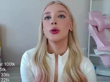 Freechat vickyfuckingdoll on Chaturbate