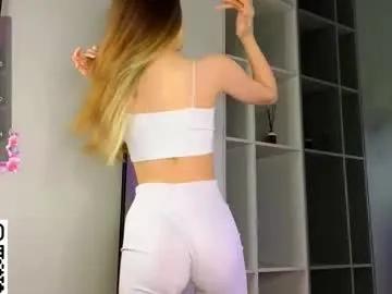victoriahouston — GOAL: suck / lick a finger [0 tokens remaining]  Welcome to my room!  #skinny #teen #bigass #lovense #18