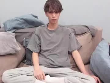 Freechat your_shy_guy on Chaturbate