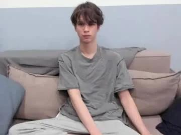 Freechat your_shy_guy on Chaturbate