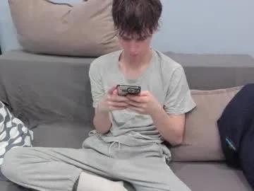 Freechat your_shy_guy on Chaturbate