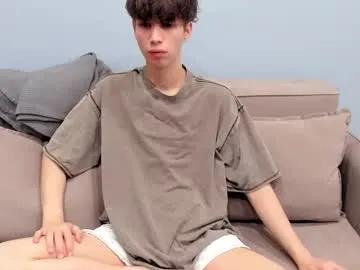 Freechat your_shy_guy on Chaturbate