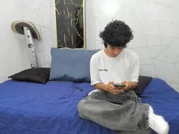 zoro_v — GOAL: Show Soft Dick  [66 tokens remaining] Strip me with your tokens   #New #Flexible #Bigcock #Cum #18