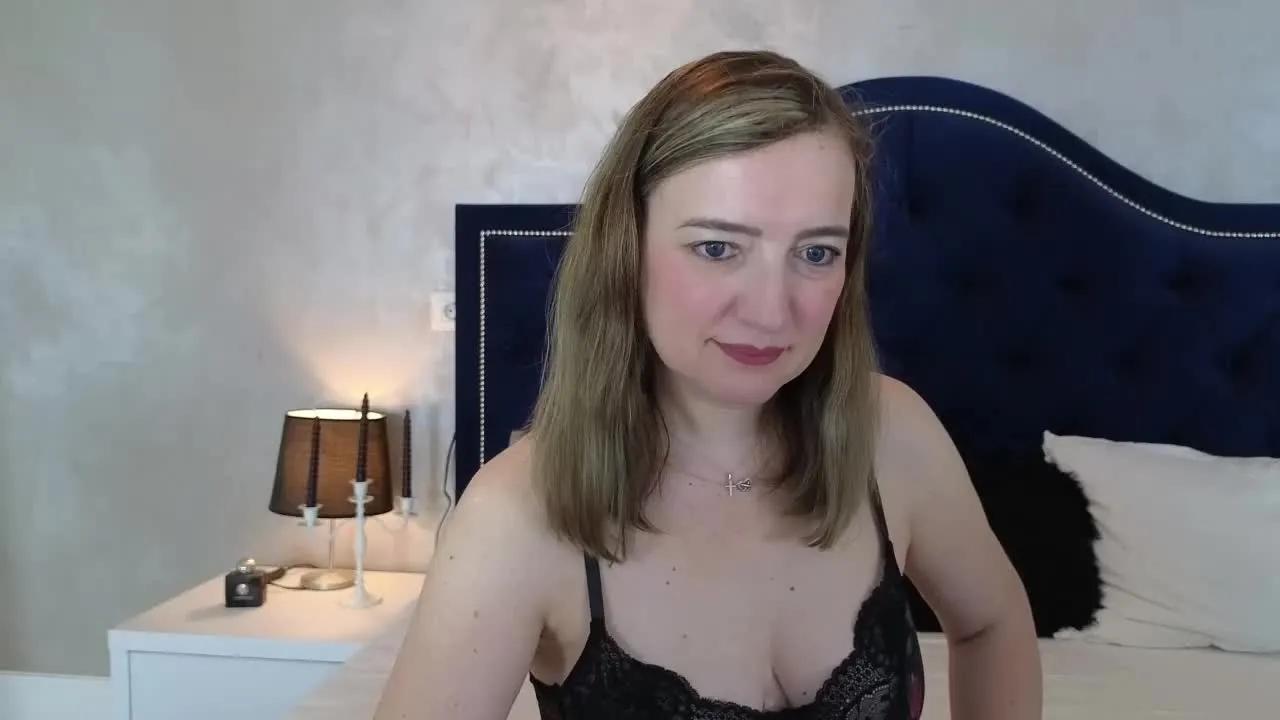 Streamray Blue_Angel_Sweet is Freechat Blue_Angel_Sweet — Freechat on Streamray