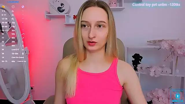 _Ri_na_ on StripChat 