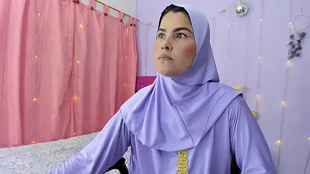 Freechat AishaAmin_ on StripChat