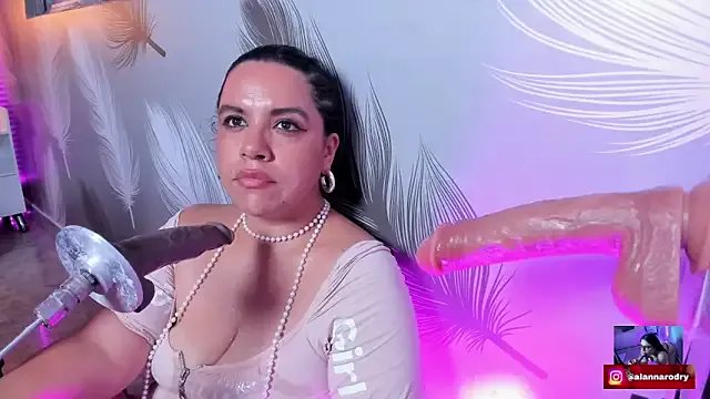 Freechat Alanna-sloppy on StripChat