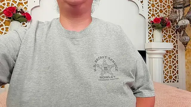 AleshaArabian on StripChat