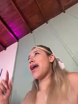 Freechat Alexa__Blue on StripChat