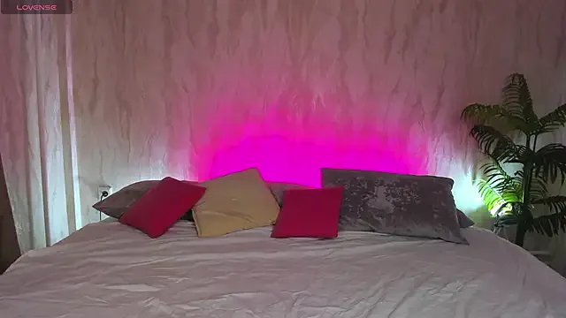 Alic_Fox on StripChat