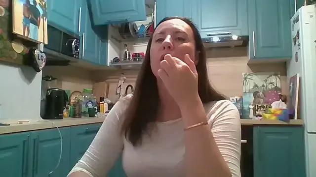 StripChat ALICAINWONDERLAND is Freechat ALICAINWONDERLAND — on a pink horse