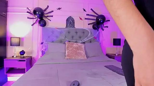 StripChat ALICESANDOVAL is Private ALICESANDOVAL — RUB MY ASSHOLE WITH OIL