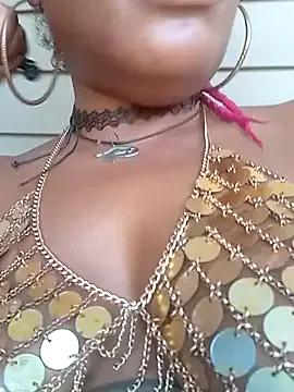 Freechat AmazonianMistress on StripChat