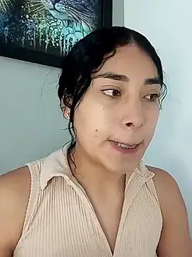 AmberGold- on StripChat