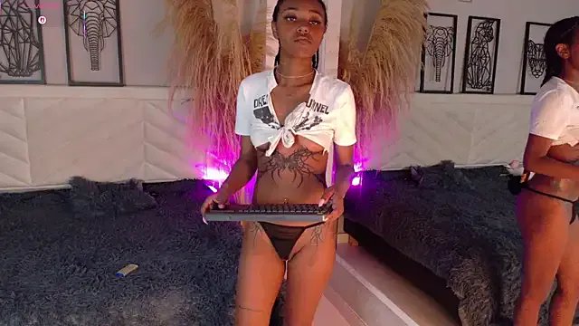 amy_miller1 on StripChat