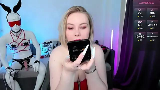 Freechat Anna_Maxwell on StripChat