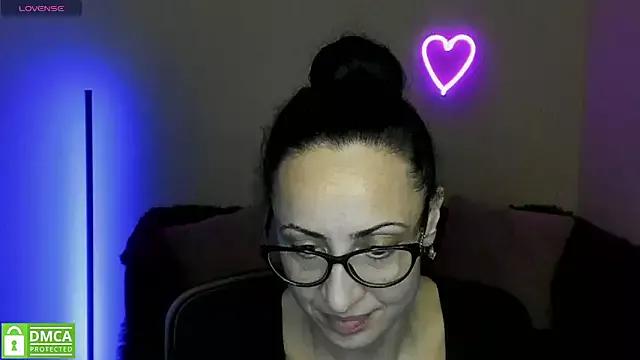 Arianasweety23 on StripChat 