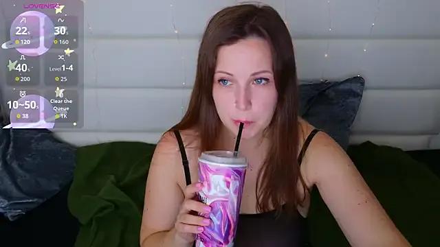 ArielHunt — make me WET and naked