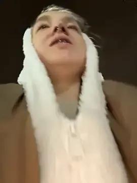 Freechat bambi_lu on StripChat