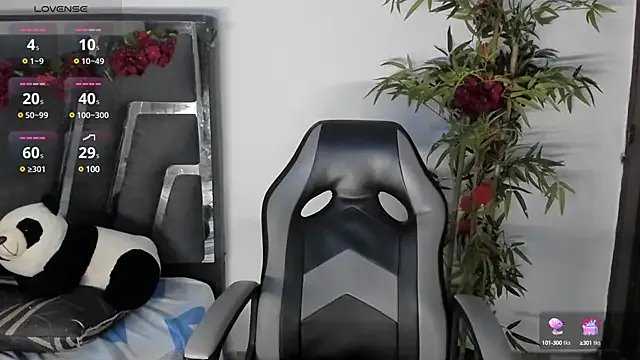 Freechat Black_Rose2 on StripChat