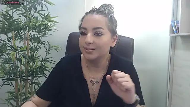 Freechat BustyAllyy on StripChat