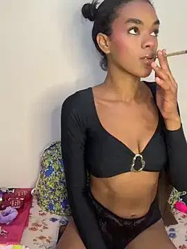 Freechat Cammgirlmii on StripChat