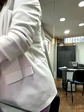 Freechat CarlaConnorTV on StripChat