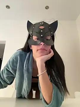 Carolinedanger — en 4 sin tanga