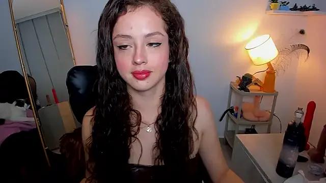 Freechat Cassandra_Caiin on StripChat
