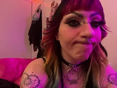 Freechat ChrryFoxx on StripChat