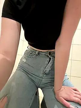 StripChat Cumonmme is Freechat Cumonmme — Lower jeans to show off your panties