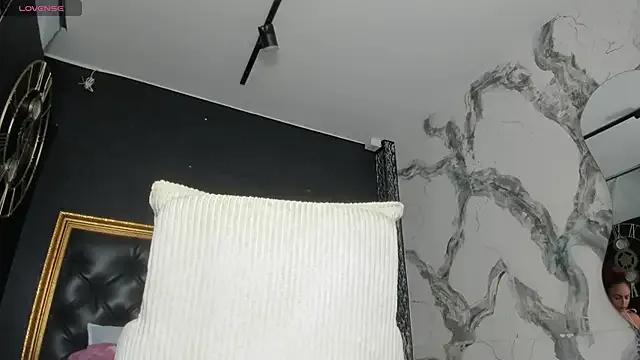DalayMoore — play with clitoris