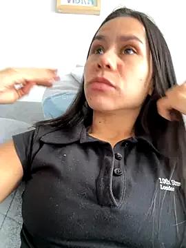 dominantandsubmissiveshow — Sloppy kisses + free boobs + hot sp 