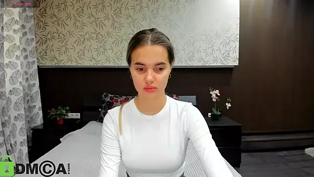 Donna_Evans on StripChat